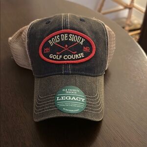 NWT Legacy Bois De Sioux Golf Course Trucker Hat - distressed Black/gray